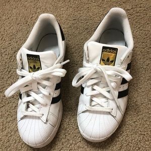 Adidas superstar tennis shoes